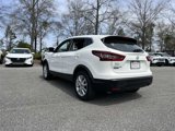 Used 2021 Nissan Rogue Sport S image 5