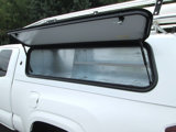 Used 2022 Toyota Tacoma SR image 4