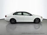 Used 2016 Volkswagen Jetta Sport image 4