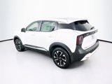 New 2025 Nissan Kicks SV image 5