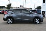 Used 2020 Nissan Kicks S image 2