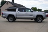 Used 2017 Toyota Tacoma Limited w/ Tow Package image 2