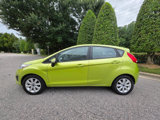 Used 2013 Ford Fiesta SE image 2