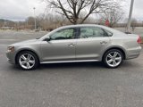 Used 2012 Volkswagen Passat TDI SEL Premium image 2