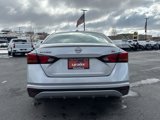 Used 2023 Nissan Altima 2.5 SV image 3