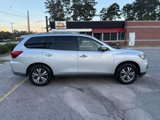 Used 2018 Nissan Pathfinder SV image 6