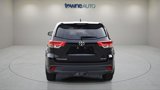 Used 2017 Toyota Highlander LE image 4