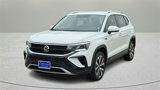 Certified 2022 Volkswagen Taos SE image 3