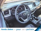 Used 2016 Toyota Highlander XLE image 2
