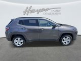 Certified 2022 Jeep Compass Latitude image 2