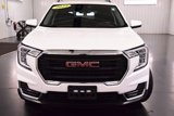 Used 2022 GMC Terrain SLE w/ Driver Convenience Package image 2