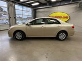 Used 2013 Toyota Corolla LE image 2