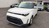 Used 2023 Kia Soul LX w/ LX Technology Package image 4