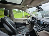 Used 2018 Chrysler Pacifica Limited image 6