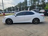 Certified 2020 Toyota Camry SE image 2