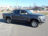 Used 2017 Toyota Tacoma 4x4 Double Cab image 3