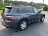 Used 2023 Jeep Grand Cherokee L Laredo image 3