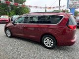 Used 2020 Chrysler Voyager Lxi image 2