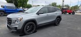 Used 2024 GMC Terrain SLE w/ Driver Convenience Package image 3