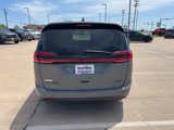Used 2022 Chrysler Pacifica Limited w/ S Appearance Package image 4