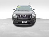 Used 2016 Ford Explorer XLT w/ Equipment Group 201A image 2