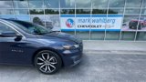 Used 2018 Chevrolet Malibu LT w/ Leather Package image 2