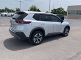 Used 2022 Nissan Rogue SV image 5