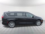 New 2025 Chrysler Pacifica Select image 2