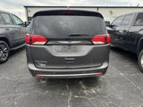 Used 2017 Chrysler Pacifica Touring-L Plus image 5