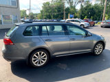 Used 2017 Volkswagen Golf SE image 5