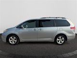 Used 2014 Toyota Sienna LE image 2