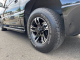 Used 2002 GMC Yukon XL Denali image 4