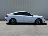 Used 2019 Honda Civic Touring image 2