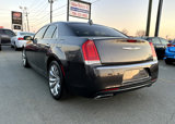 Used 2017 Chrysler 300 C image 4