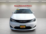 Used 2019 Chrysler Pacifica Touring-L Plus w/ Advanced Safetytec Group image 2