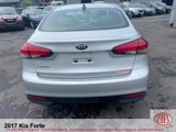 Used 2017 Kia Forte LX image 4
