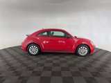 Used 2018 Volkswagen Beetle 2.0T image 4