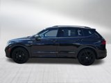 Used 2022 Volkswagen Tiguan SE R-Line image 4