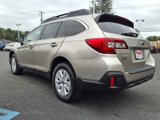 Used 2018 Subaru Outback 2.5i Premium image 3