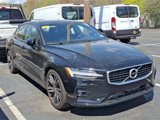 Used 2020 Volvo S60 T6 R-Design image 3