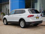 Used 2019 Volkswagen Tiguan SE w/ Panoramic Sunroof Package image 4