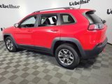 Used 2019 Jeep Cherokee Trailhawk image 4