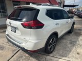 Used 2017 Nissan Rogue SL w/ SL Premium Package image 4