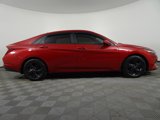 Used 2022 Hyundai Elantra SEL image 2