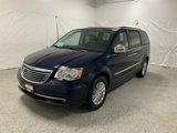 Used 2015 Chrysler Town & Country Touring-L w/ Driver Convenience Group image 2