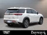 Used 2022 Nissan Pathfinder Platinum image 5