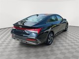 Used 2024 Hyundai Elantra SEL w/ Convenience Package image 4