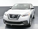 Used 2019 Nissan Kicks S image 5
