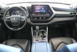 Used 2021 Toyota Highlander XLE image 2