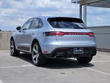 Certified 2024 Porsche Macan image 3